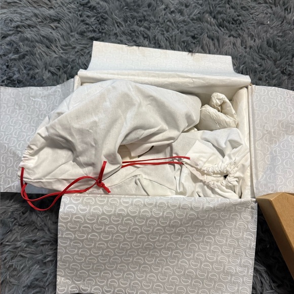 Christian Louboutin Miss Black Jane Patent Leather Red Sole Pumps.  Size 38.5 - Picture 4 of 13